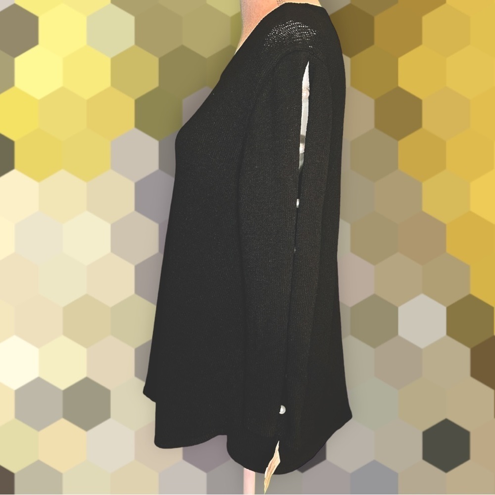 NWT Ball Of Cotton Black Handknit Dolphin Hem Sweater w/ Pearl Detail Sleeves XS - Picture 12 of 12